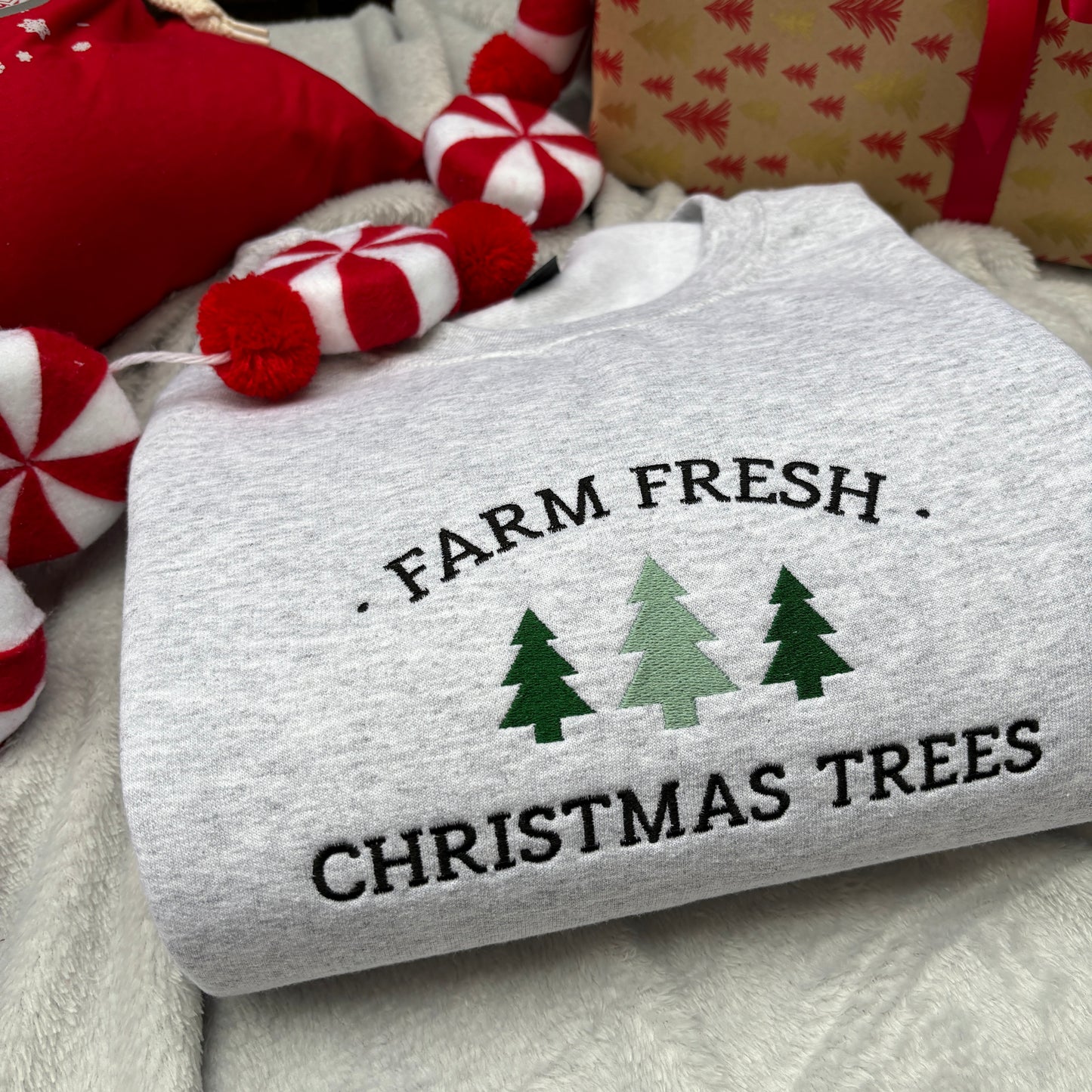 FARM FRESH TREES EMBROIDERED SWEATSHIRT