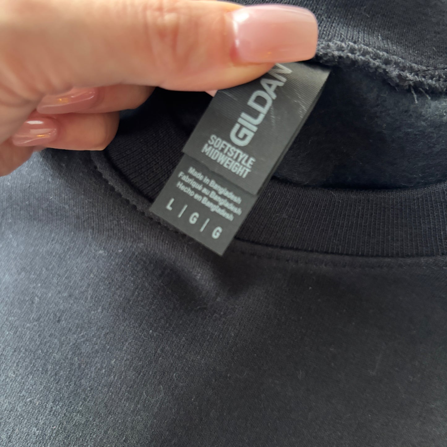 READY TO SHIP LARGE BLACK OOH AHH GRINCH EMBROIDERED SWEATSHIRT