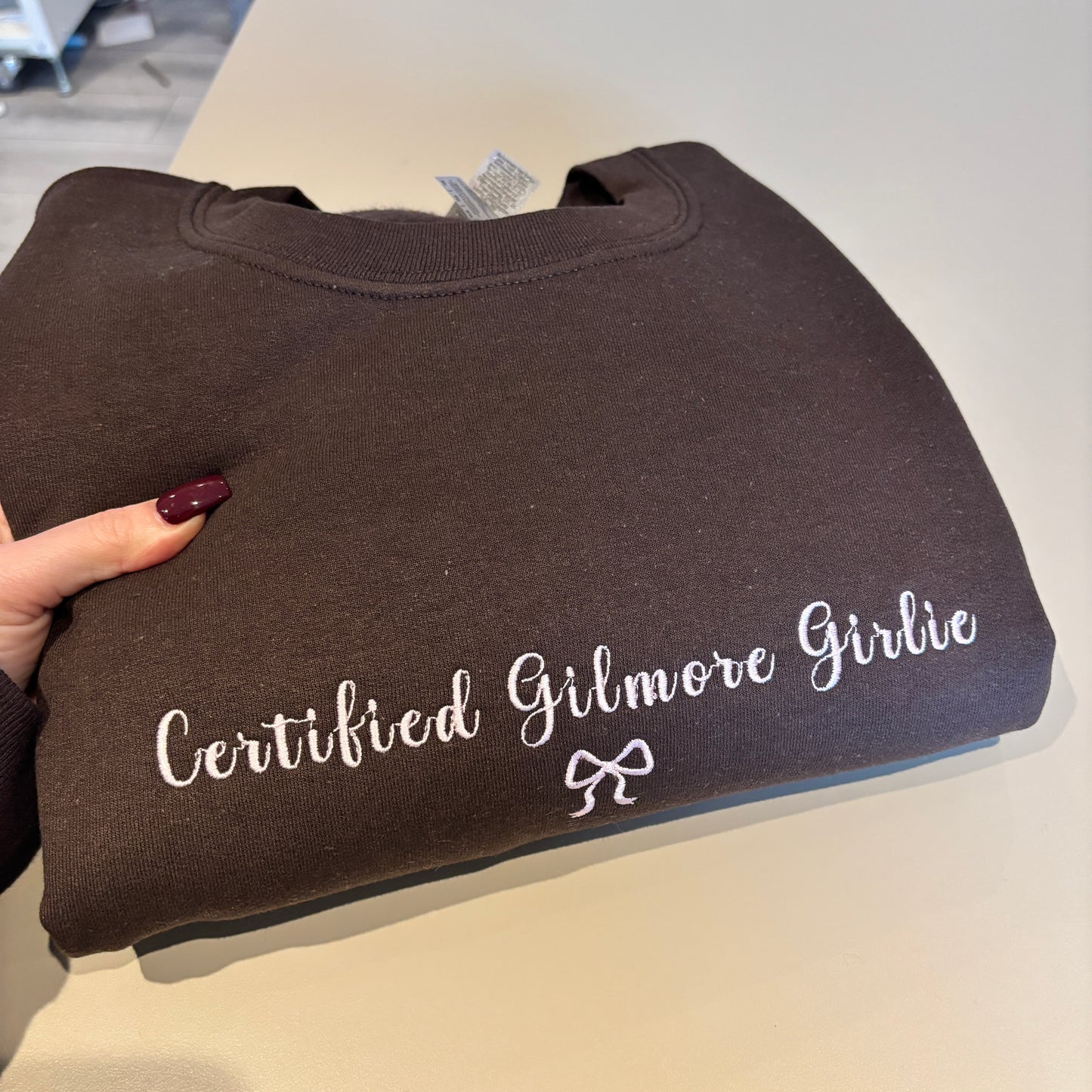 XL CHOC CERTIFIED GILMORE GIRLIE EMBROIDERED SWEATSHIRT *SAMPLE*