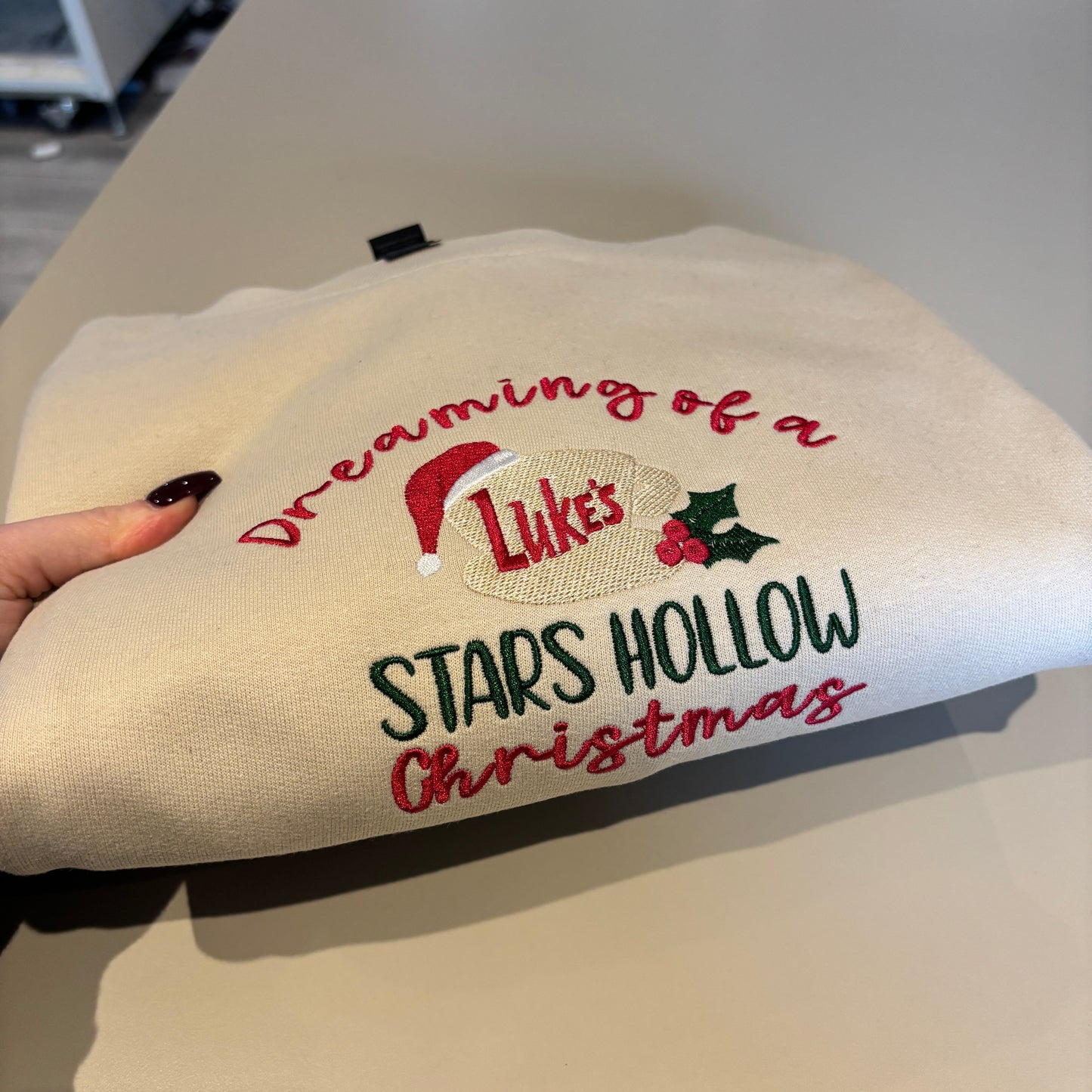 LARGE BEIGE STARS HOLLOW CHRISTMAS EMBROIDERED SWEATSHIRT *SAMPLE*