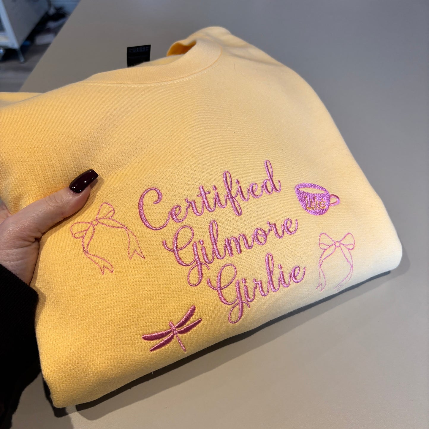 LARGE YELLOW CERTIFIED GILMORE GIRLIE EMBROIDERED SWEATSHIRT *SAMPLE*