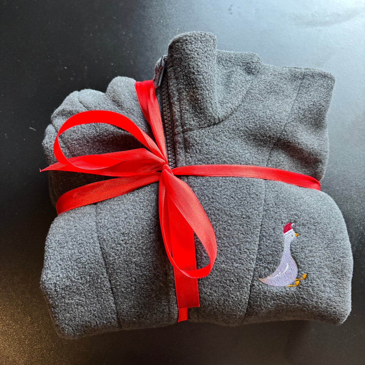 SMALL CHARCOAL XMAS GOOSE EMBROIDERED FLEECE *SAMPLE*