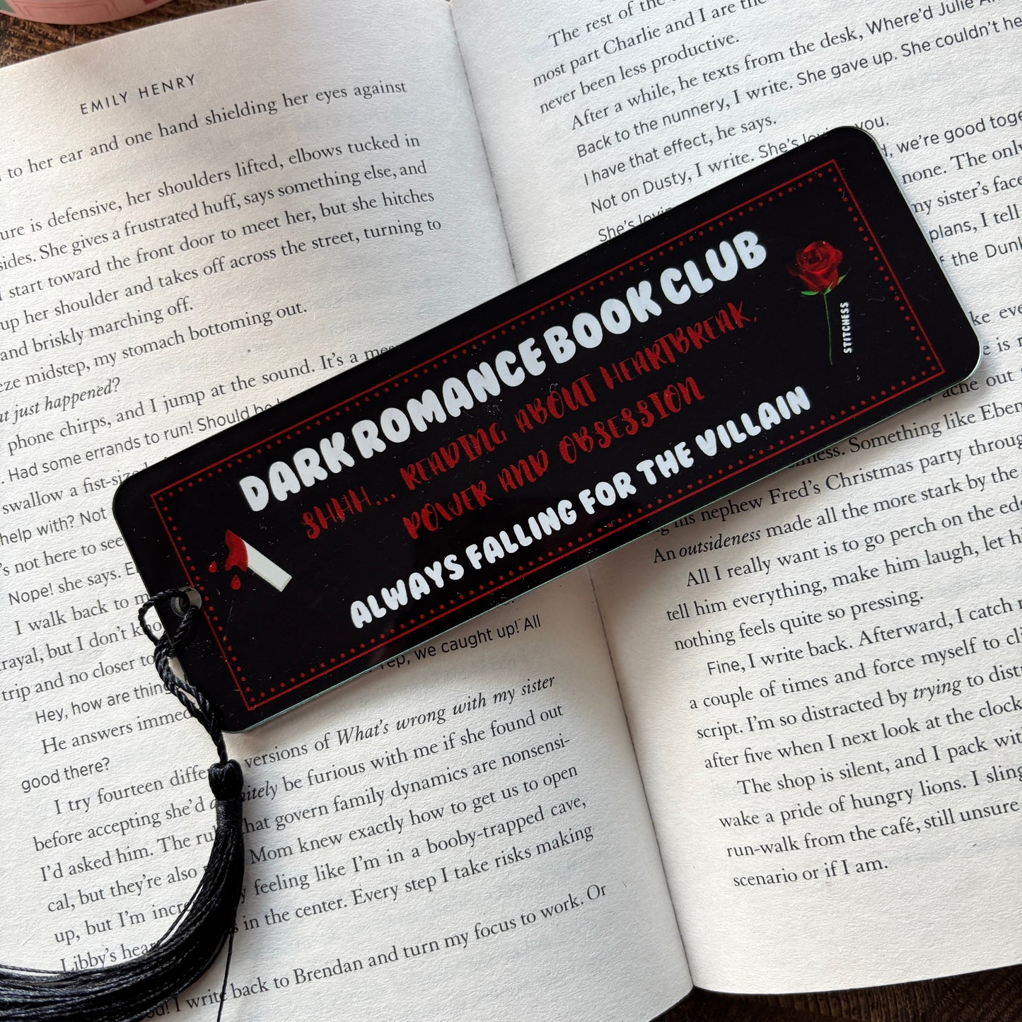 STITCHESS EXCLUSIVE ACRYLIC TASSEL BOOKMARK